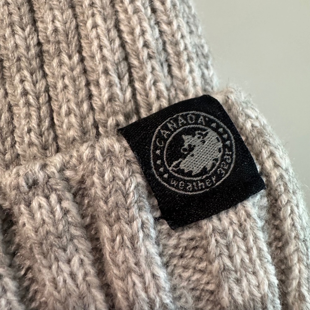 Canada Weather Gear Grey Ribbed Knit Beanie Thermal Plush Fleece Lined Hat NWT - Picture 2 of 7